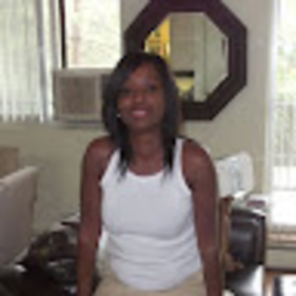 Meet your Posher, Ingrid - Picture 1 of 1